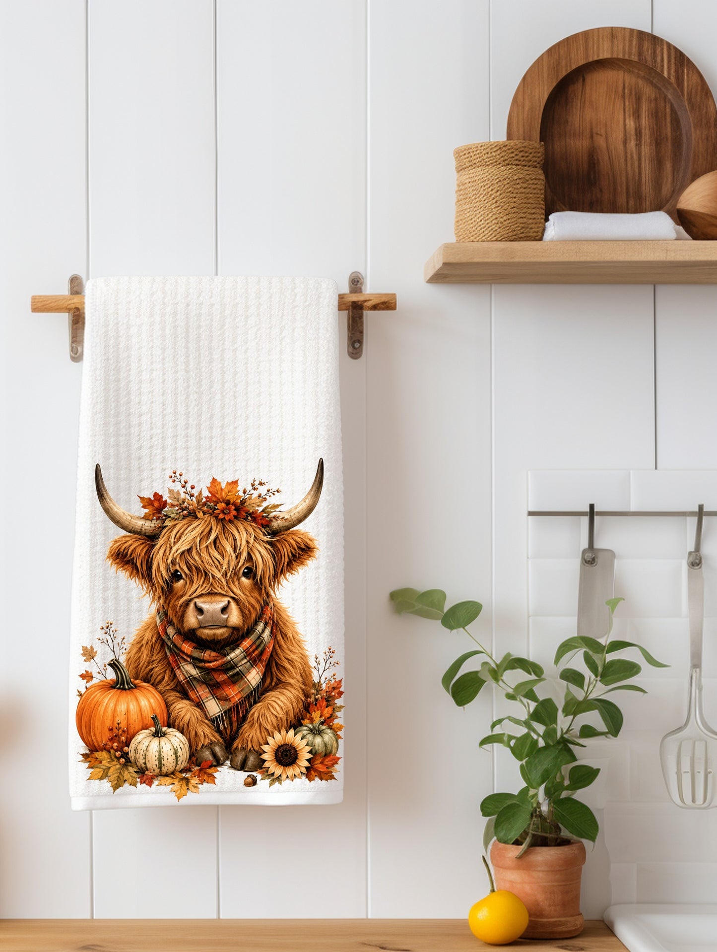 Fall Highland Cow Kitchen Towel | Autumn Animal Decor